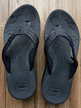 Rocket Dog Black Platform Flip Flops 7
